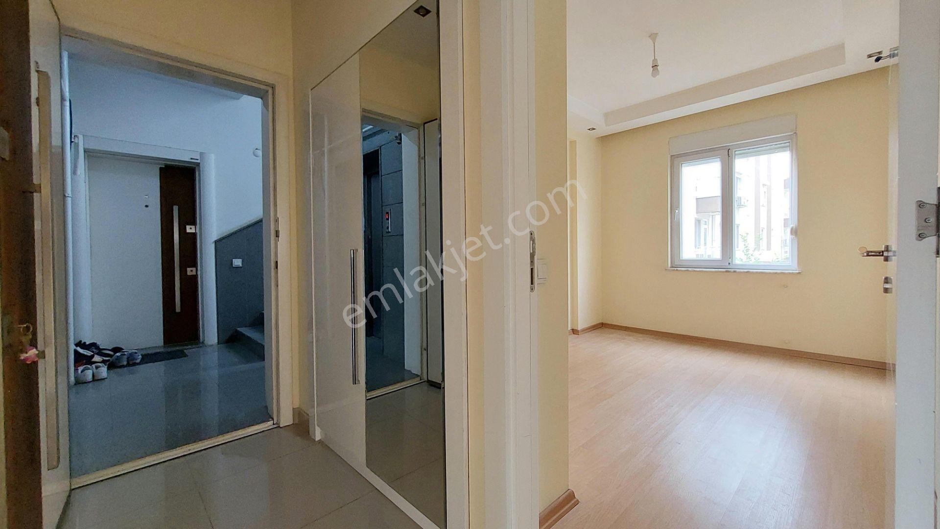 Kızıltoprak Mah. Asansörlü Otoparklı 1. Katta 3+1 Kiralık Daire - Görsel 8