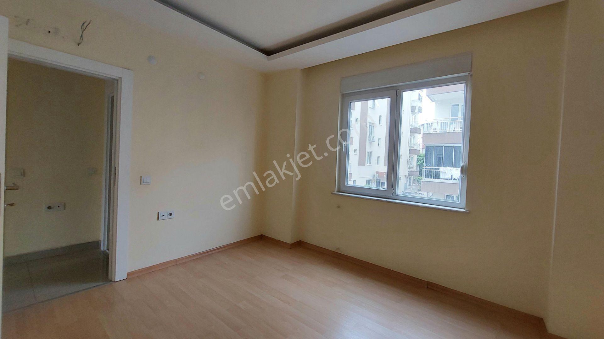 Kızıltoprak Mah. Asansörlü Otoparklı 1. Katta 3+1 Kiralık Daire - Görsel 30