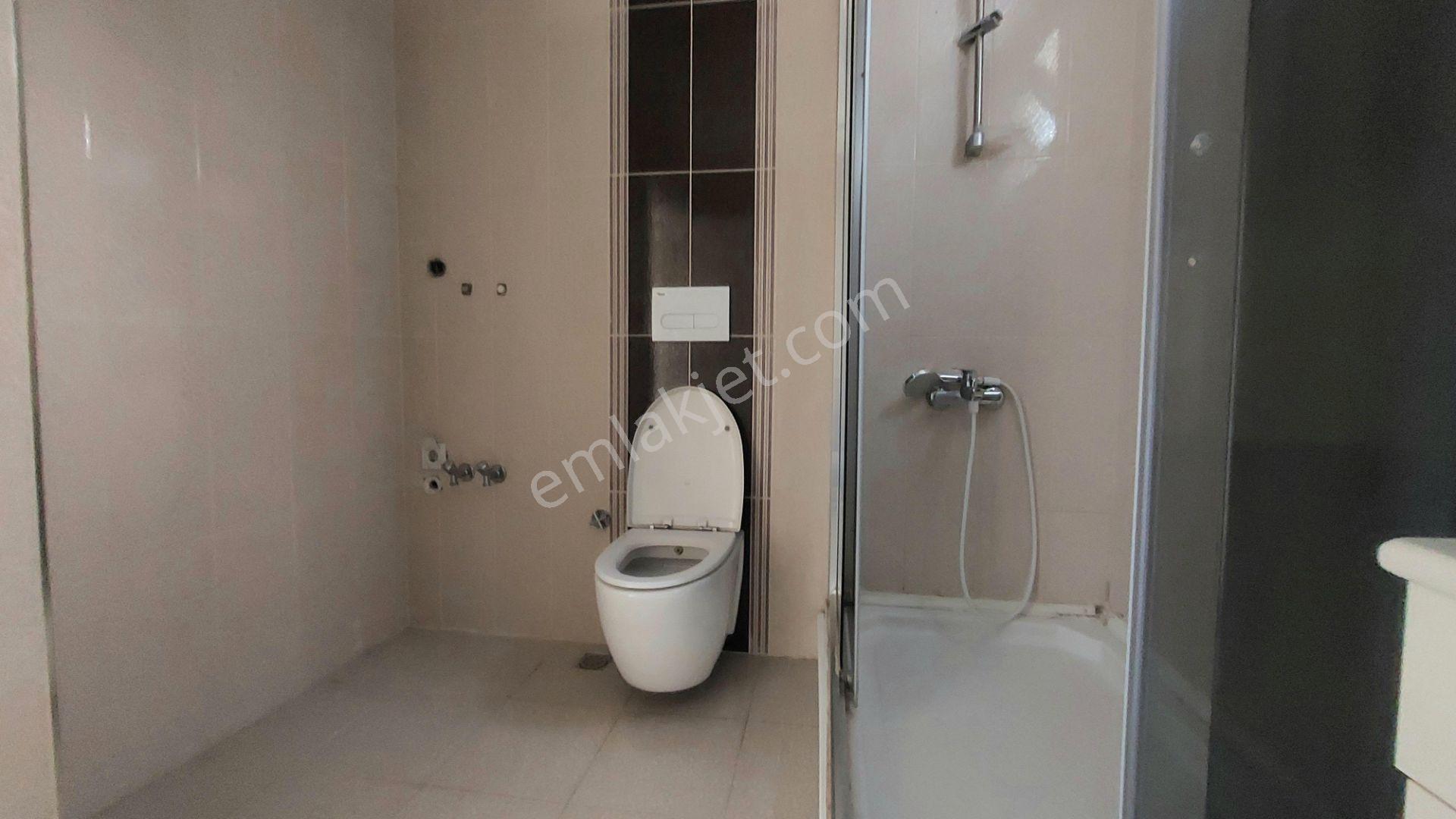 Kızıltoprak Mah. Asansörlü Otoparklı 1. Katta 3+1 Kiralık Daire - Görsel 25