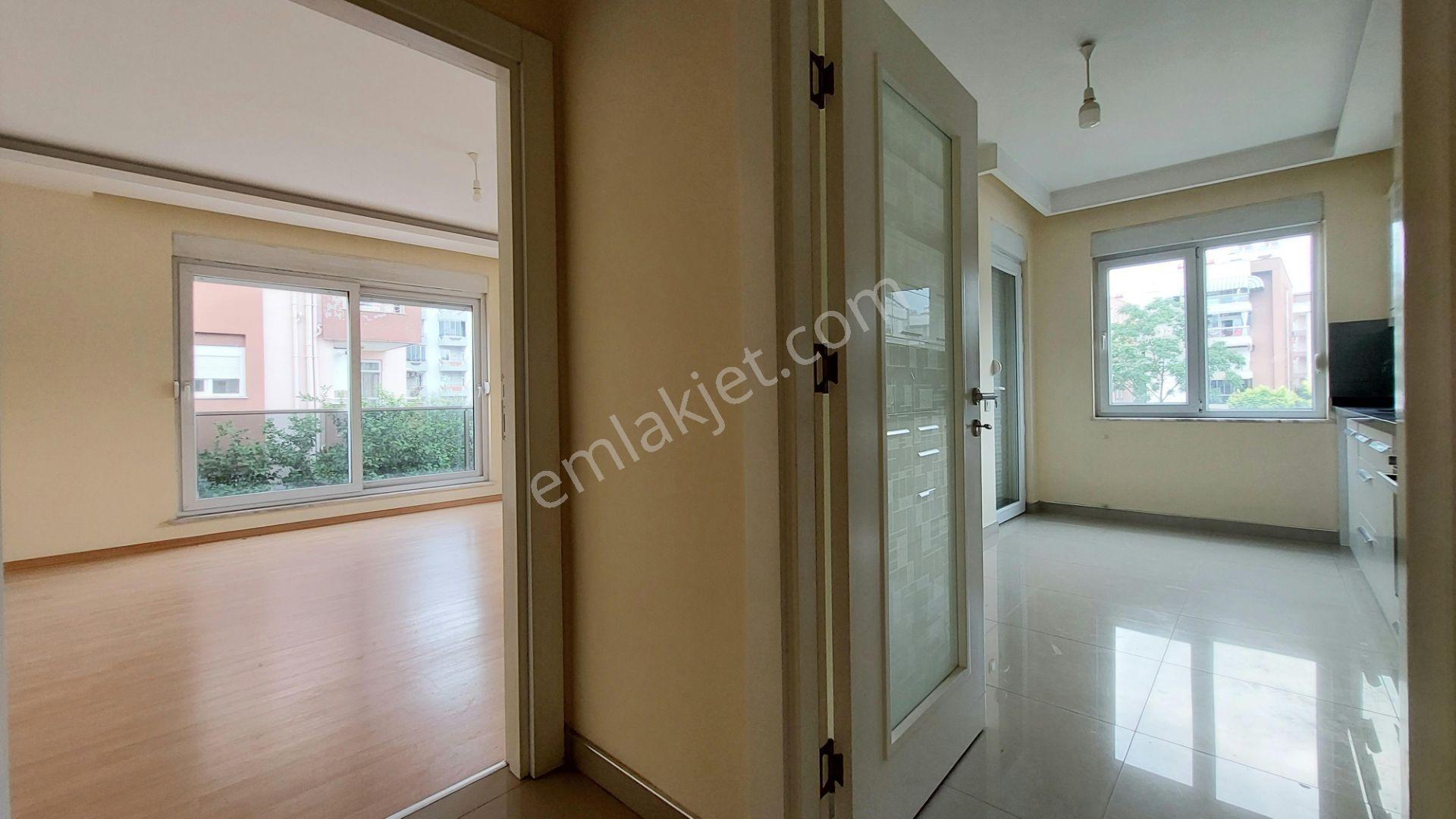 Kızıltoprak Mah. Asansörlü Otoparklı 1. Katta 3+1 Kiralık Daire - Görsel 16