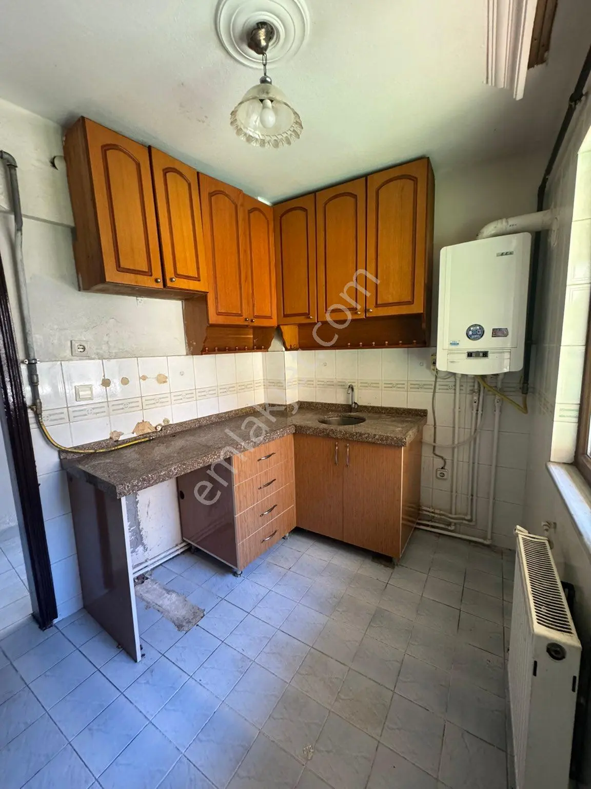 Lider Gruptan Işıklar Askeri Lise Yakınında Kiralık Daire (piremirde) - Görsel 5