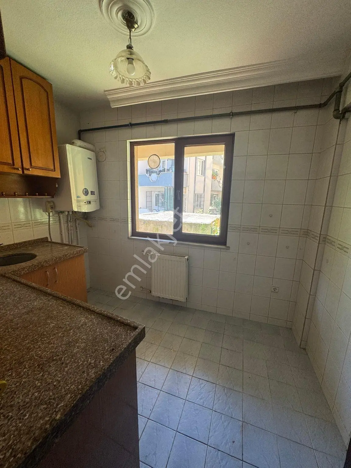 Lider Gruptan Işıklar Askeri Lise Yakınında Kiralık Daire (piremirde) - Görsel 4