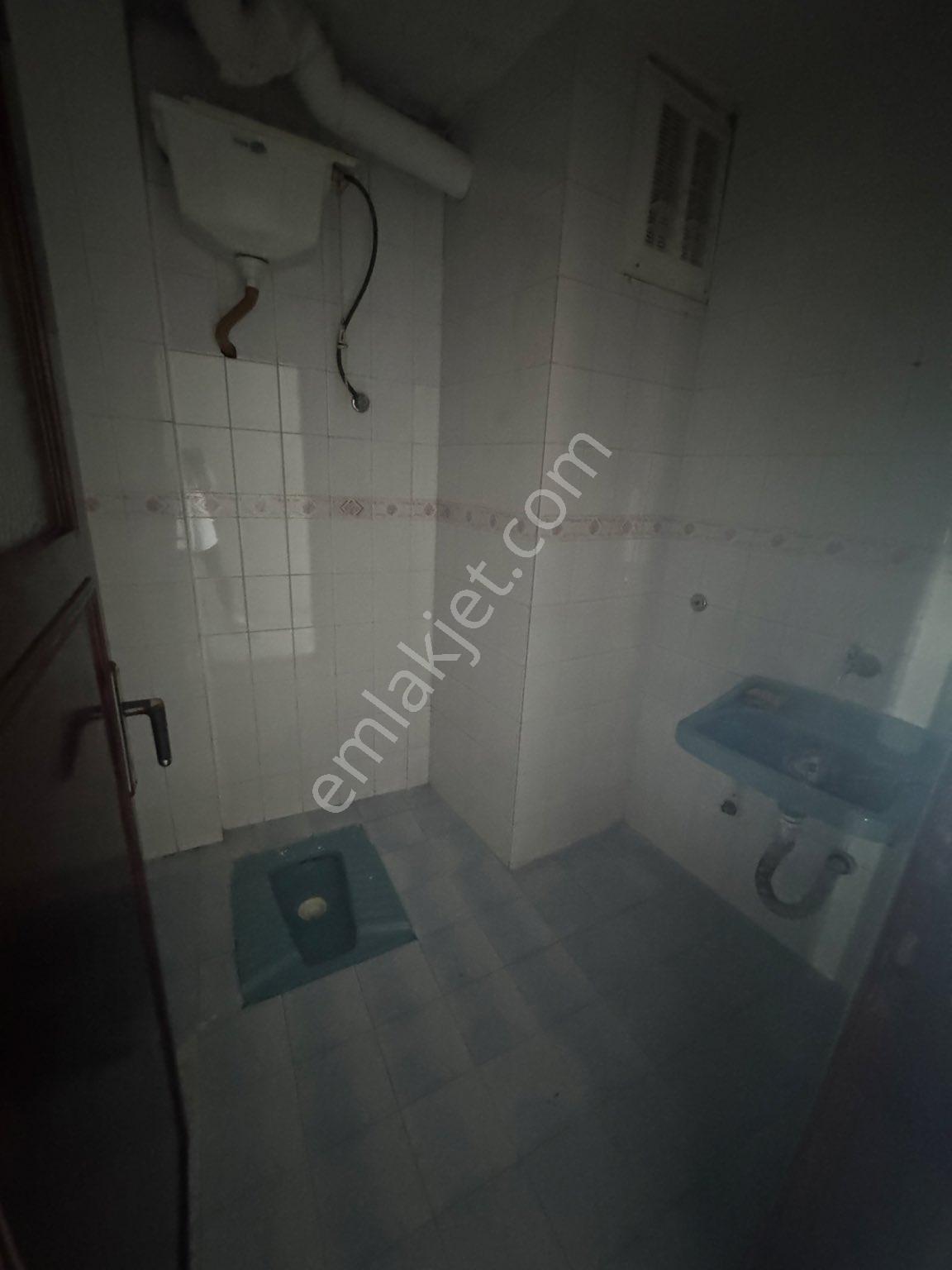 Lider Gruptan Işıklar Askeri Lise Yakınında Kiralık Daire (piremirde) - Görsel 8