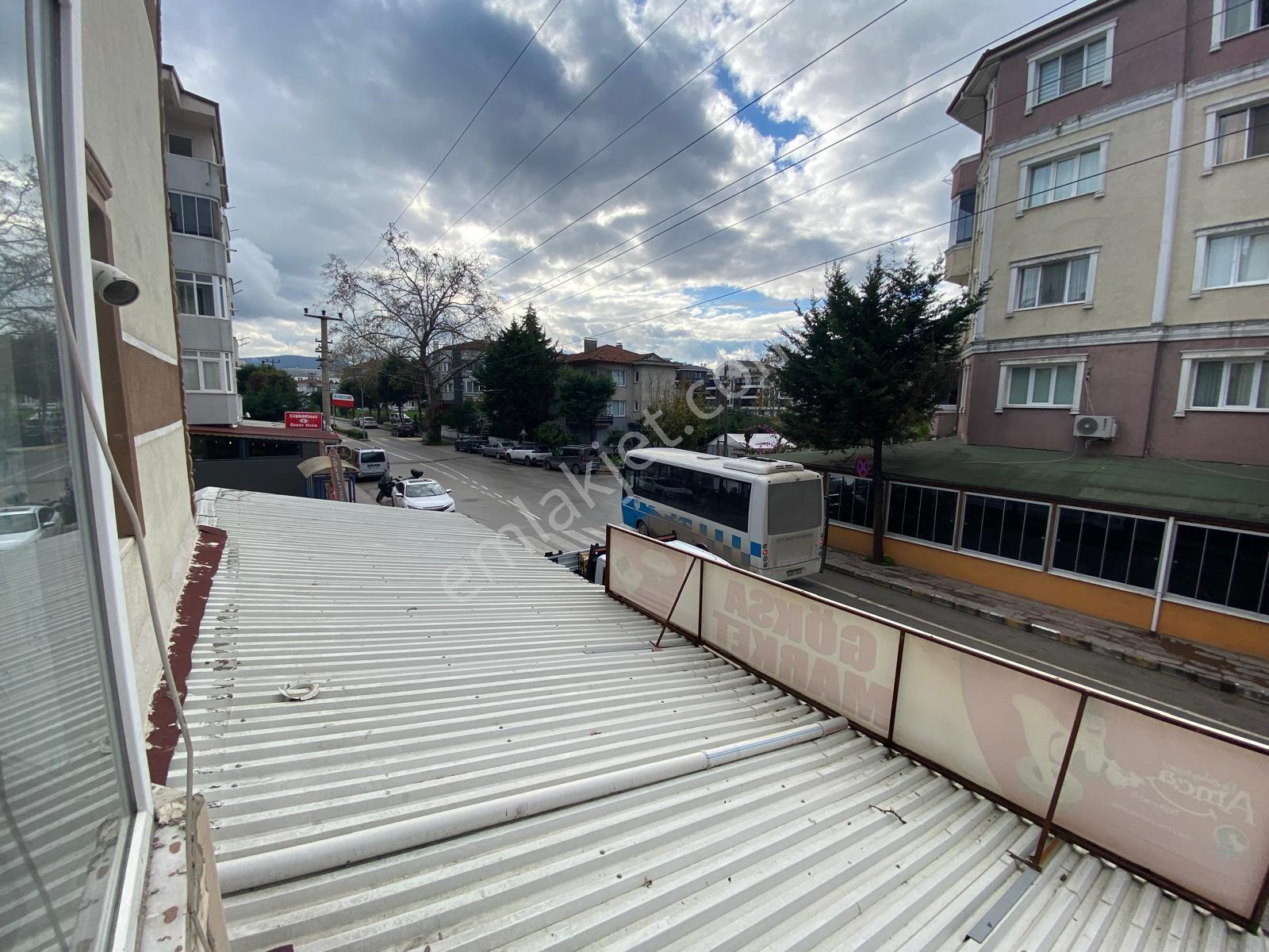 Yalova Çiftlikköy'de Merkezi Konumda Satılık (2+1) Daire - Görsel 15