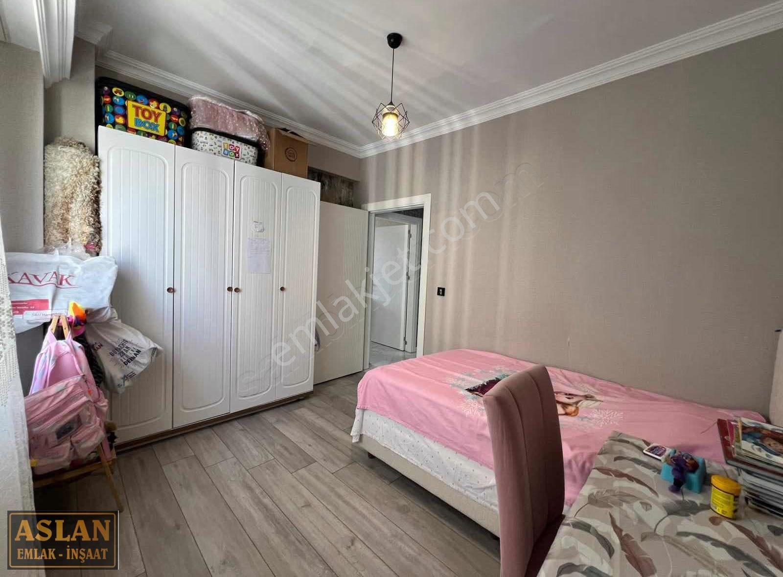 Salih Aslandan Atakentte Kiracılı 3 Oda Ana Yol Full Lüks Daire - Görsel 8