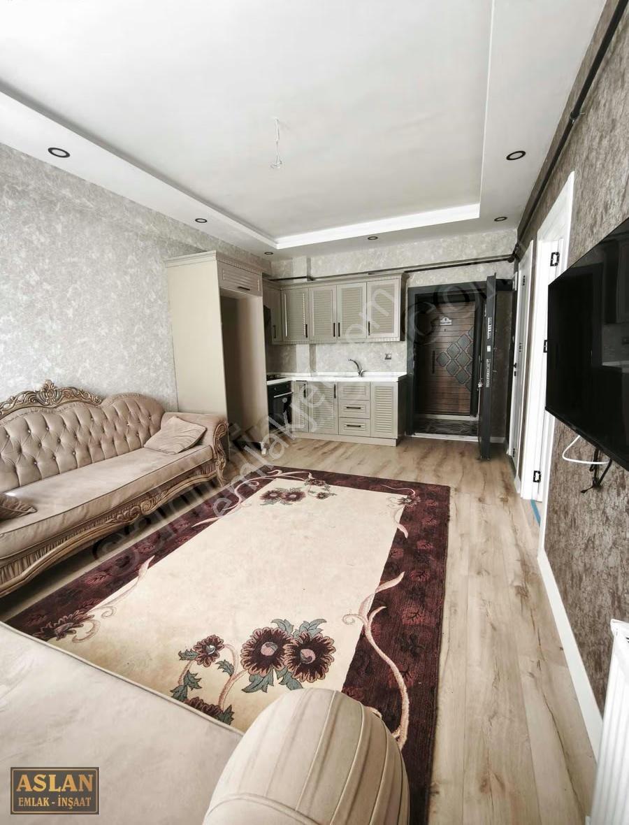 Salih Aslandan Batıkentte Ara Kat Kiracılı 1+1 Daire
