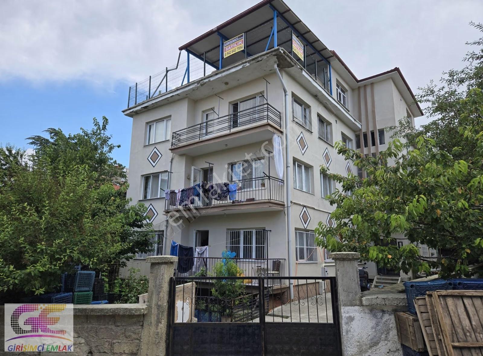 Girişimciden Hıdırlık Caddesinde 80m2 Terası Olan 2+1 Daire