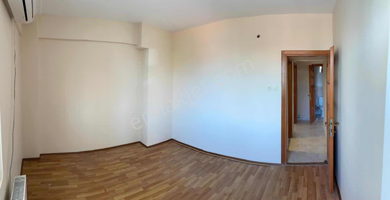 Masrafsız Satılık 2+1 Klimalı Kombili Üsküdar - Görsel 6