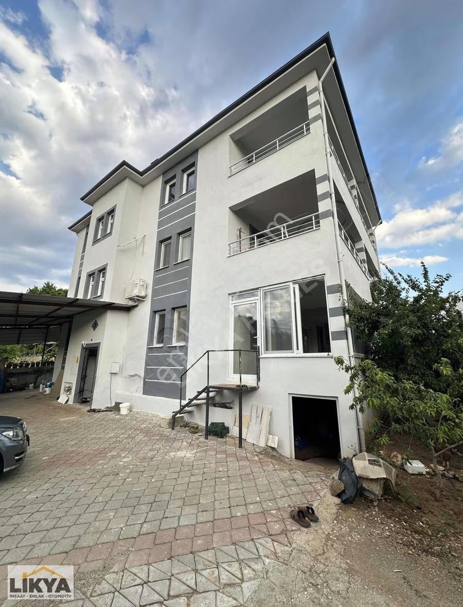 Esenköy Karamersin Bölgesinde 140 M2 2+2 Geniş Balkon Bahçe Katı - Görsel 7