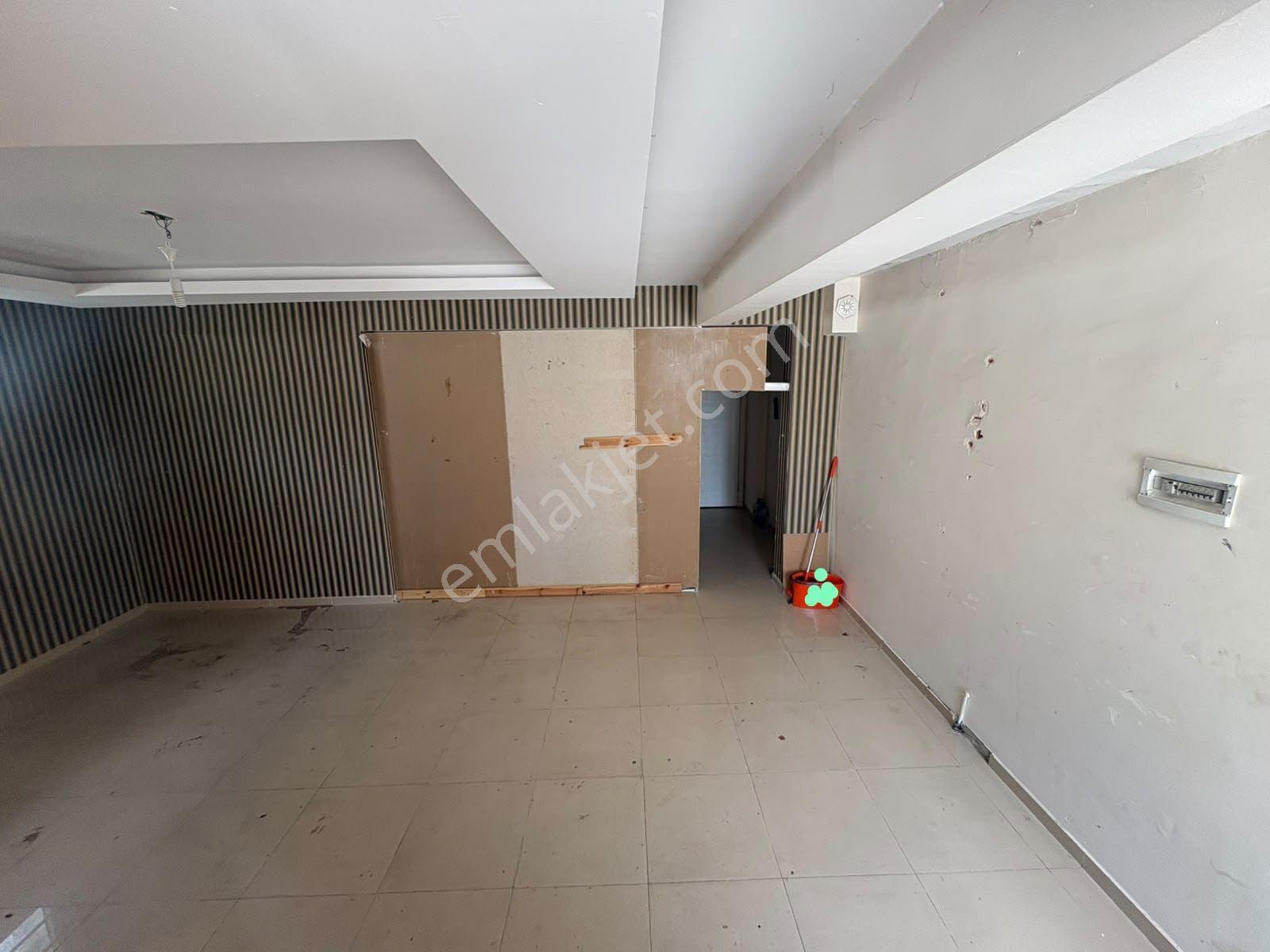 Marka İnşaat Emlak 60m2 Cadde'de Satılık Her İşe Uygun Dükkan - Görsel 8
