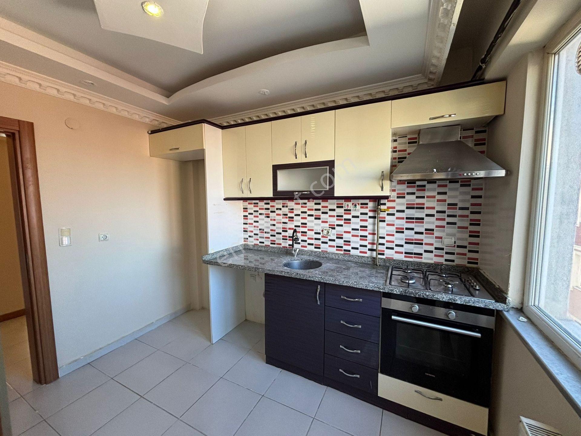 **eryıldız Gayrimenkul'den Gaziosmapaşa Merkezde Trepaş Karşısı 110m2 Oturuma Hazır 2+1 - Görsel 28