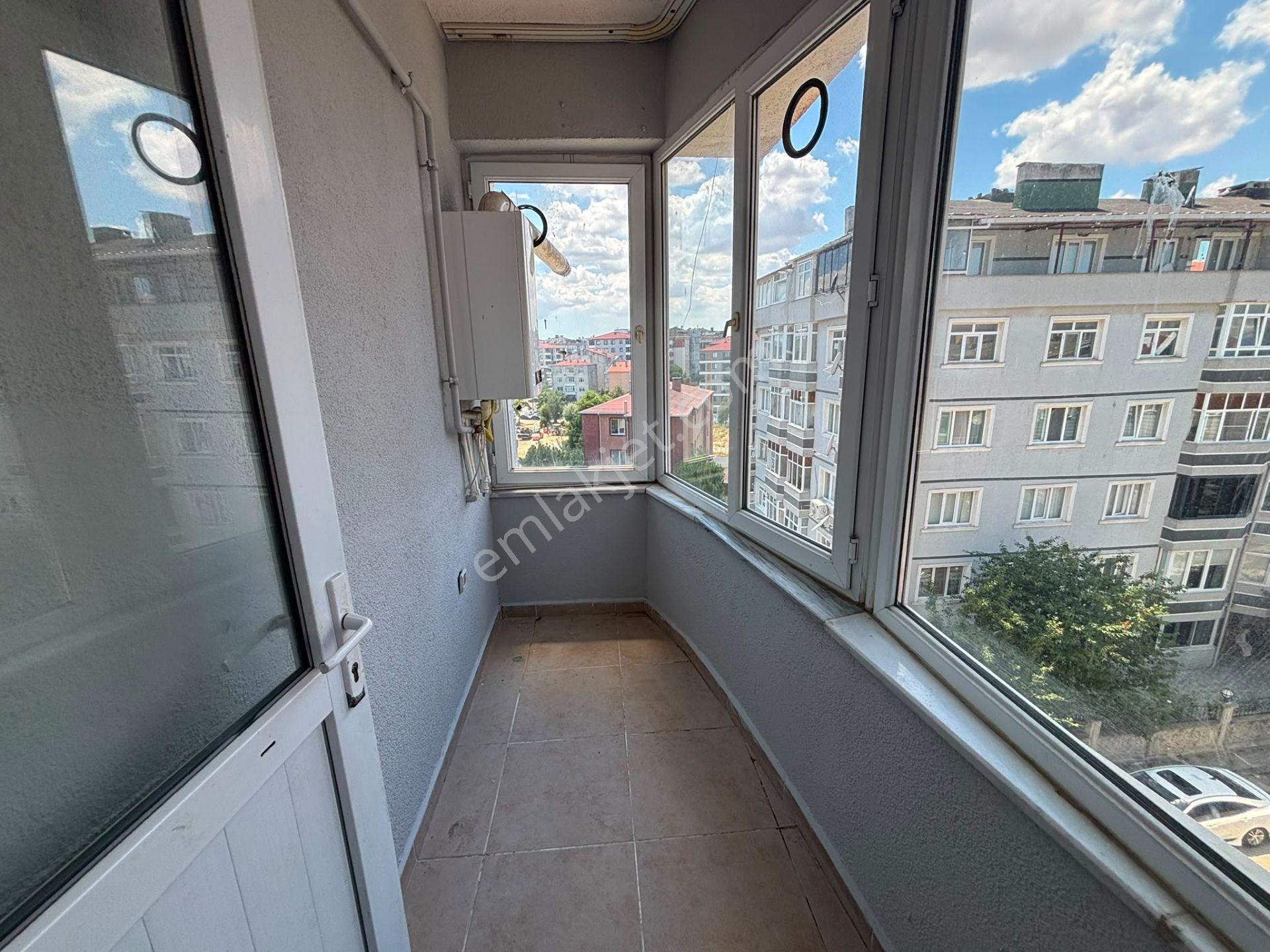 **eryıldız Gayrimenkul'den Belediye Yanı Çarşı İçinde 110m2 2+1* - Görsel 16