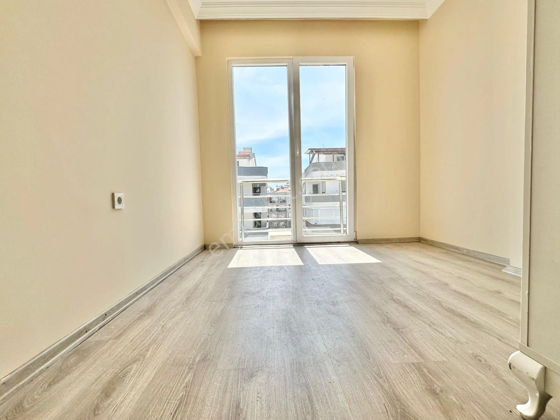 ꧁ay Emlaktan꧂akçayda Full Kredili Ön Cephe Kombili Asansörlü Muhteşem Konumlu Satılık 1+1 Daire - Görsel 22