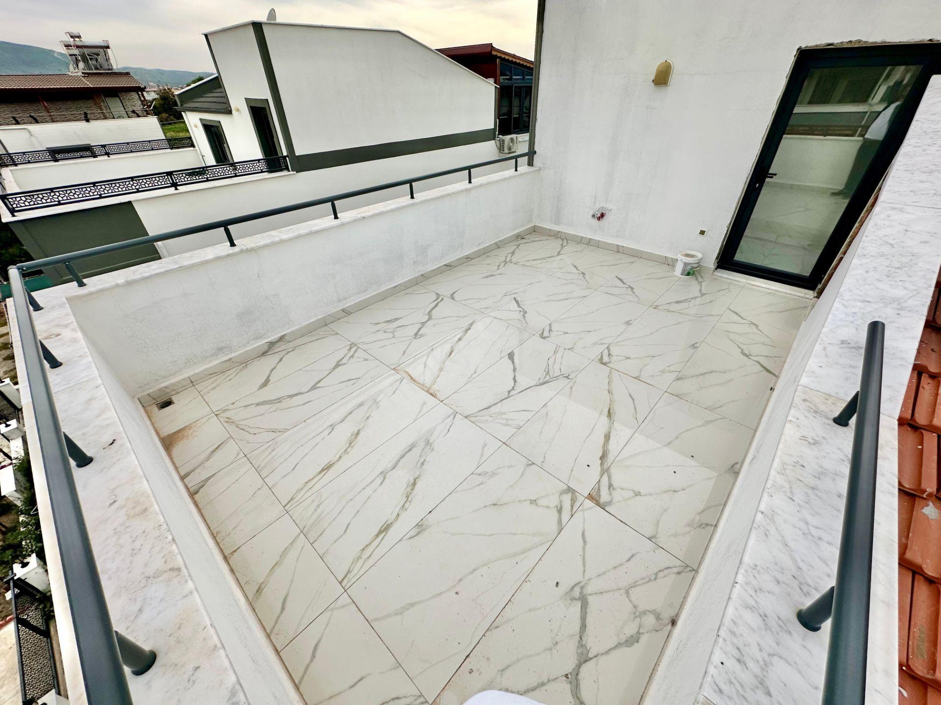 ꧁ay Emlaktan꧂ören'de Denize Sadece 500 Metre Geniş Manzaralı Teraslı Satılık 2+1 Lüx Dublex Daire - Görsel 6