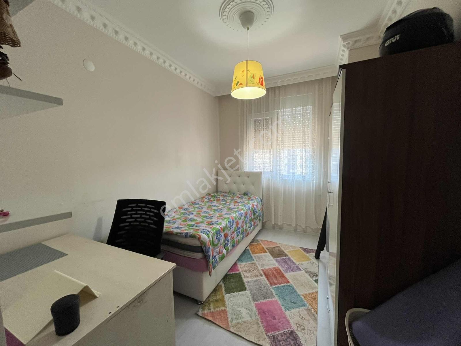 Altınova'da Asansörlü Klimalı Eşyalı Geniş 2+1 Kiralık Daire - Görsel 7
