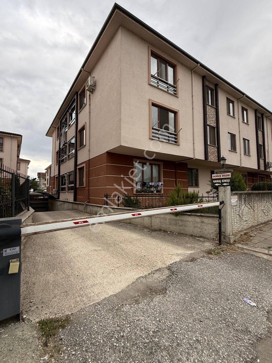 Darıcı Mah.'de Site İçi Mutfak Ayrı Geniş 2+1 Daire - Görsel 26