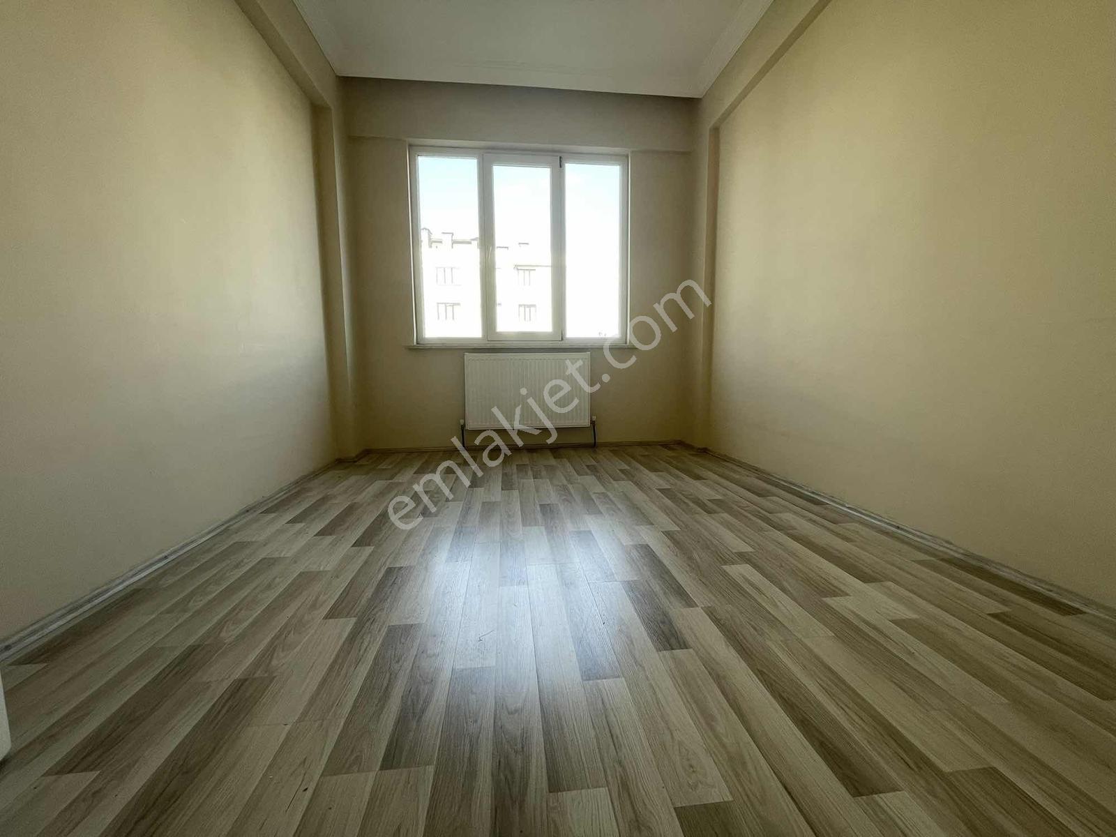 Selahaddini Eyyübide Caddeye Yakın Arakat 3+1 Daire - Görsel 13