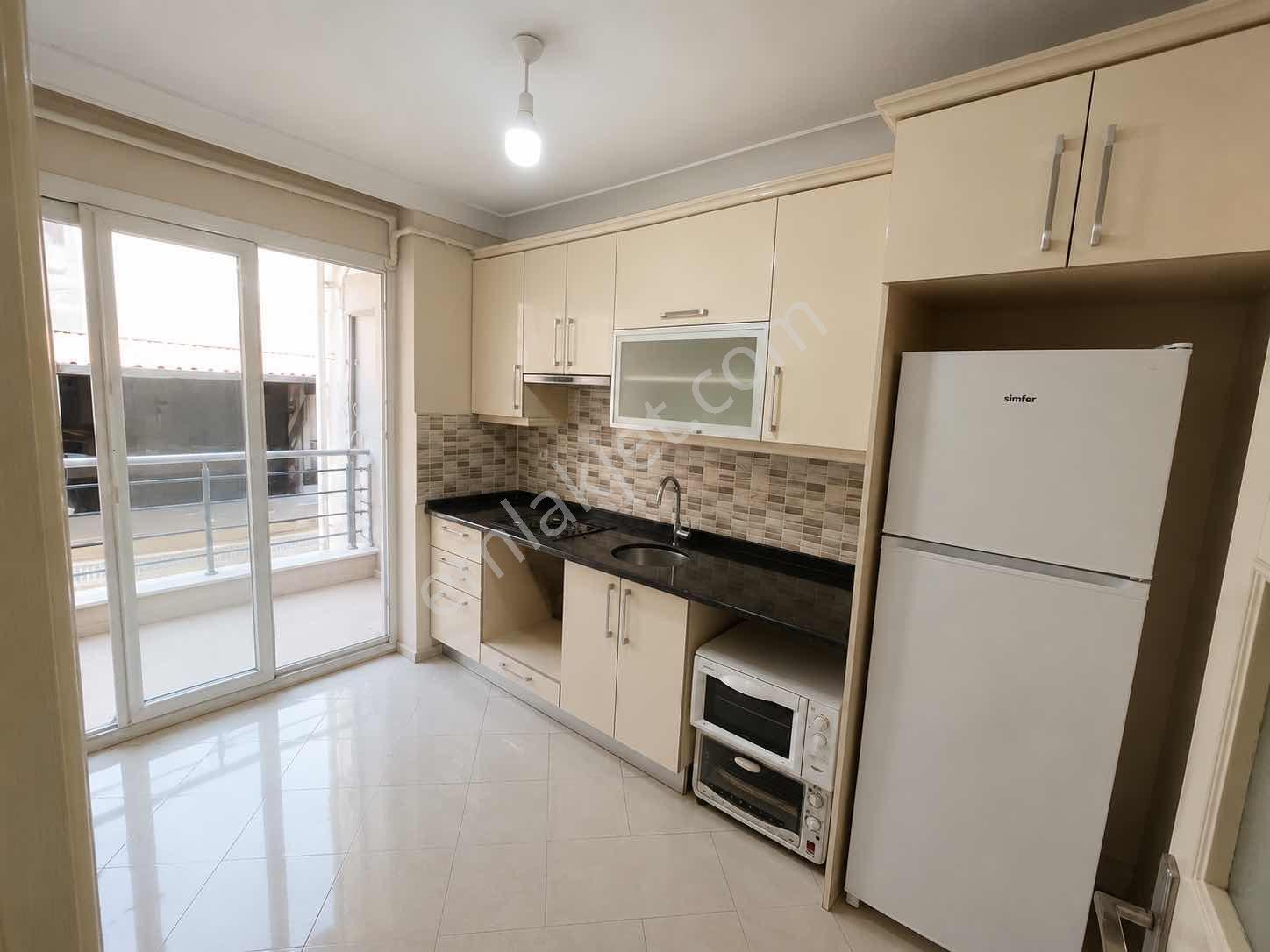 Bahçelievler Mah 2+1 Ara Kat Eşyalı