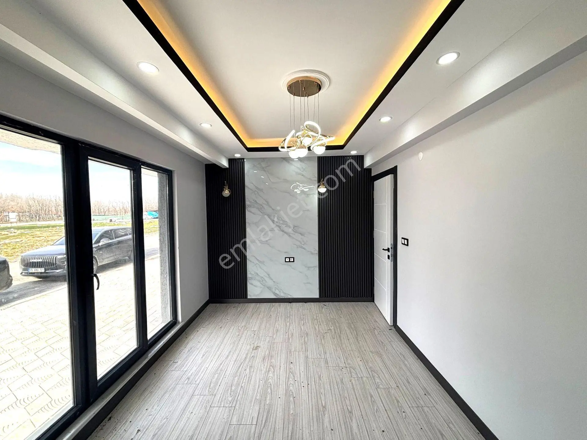 **eryıldız İnşaat'tan**devlet Hastanesi Yanı İskanlı Lüks 2+0 Ev