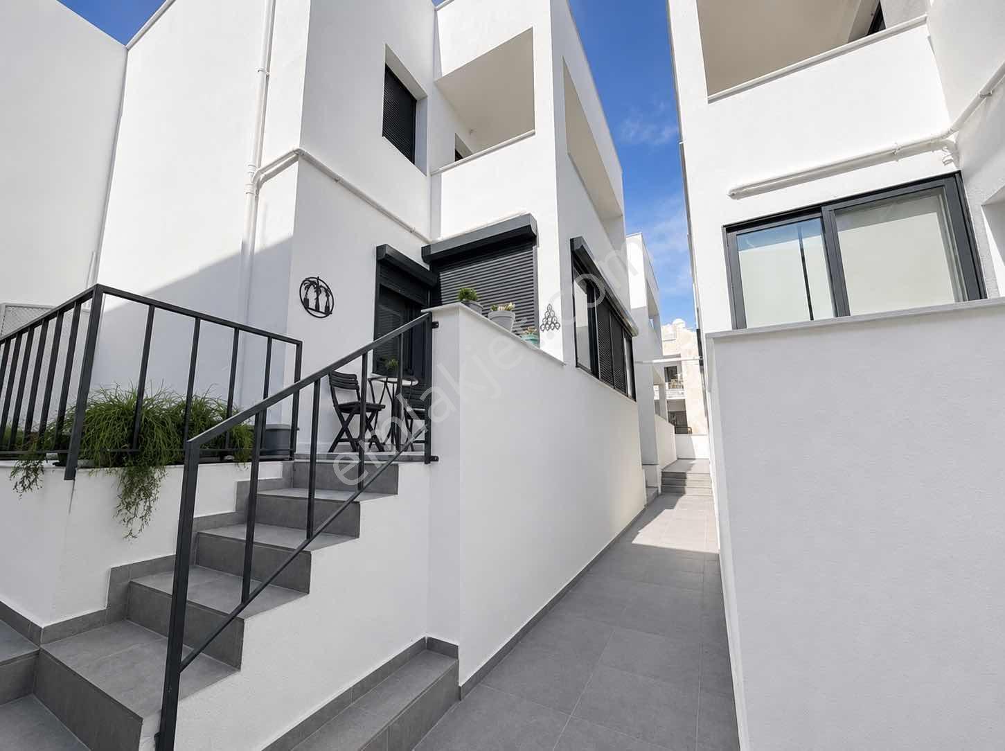 İlyas Nas Bodrum Merkezde Site İçinde Eşyalı 1+0 Satılık Daire - Görsel 19