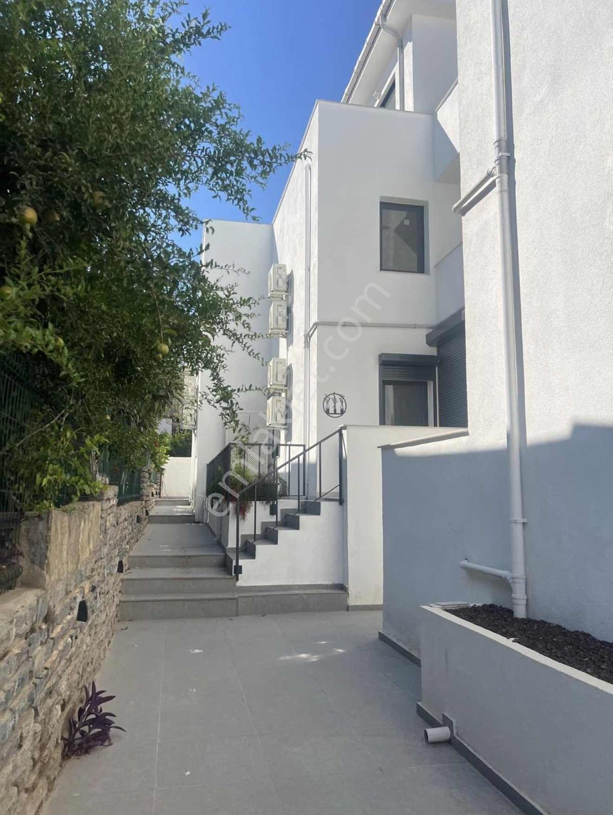 İlyas Nas Bodrum Merkezde Site İçinde Eşyalı 1+0 Satılık Daire - Görsel 20