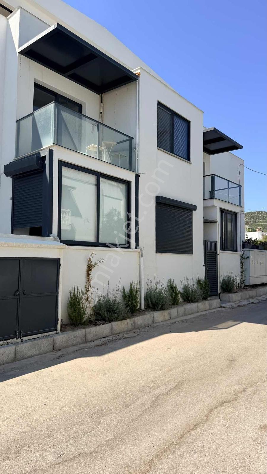 İlyas Nas Bodrum Merkezde Site İçinde Eşyalı 1+0 Satılık Daire - Görsel 3