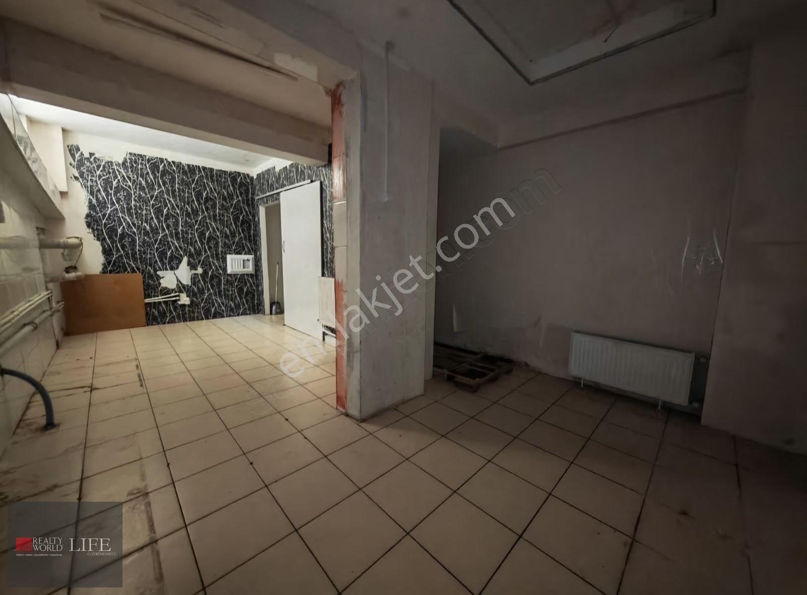 Rw Lıfe// Büyükdere Mah. Mehmet Osman Caddesinde Kiralık Dükkan - Görsel 9