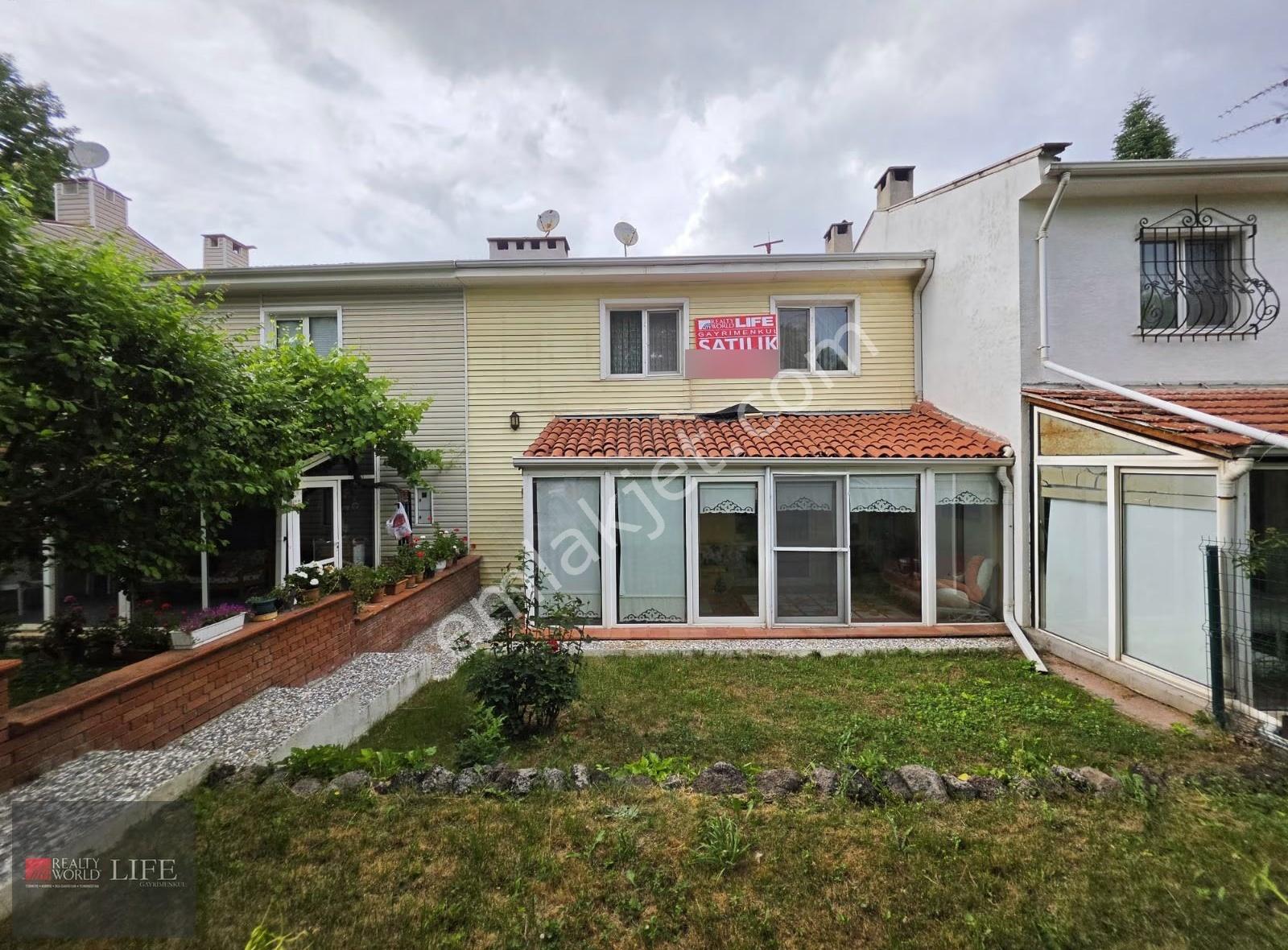 Rw Lıfe// Üniversite Evlerinde Satılık 3+1 300m2 Villa - Görsel 2