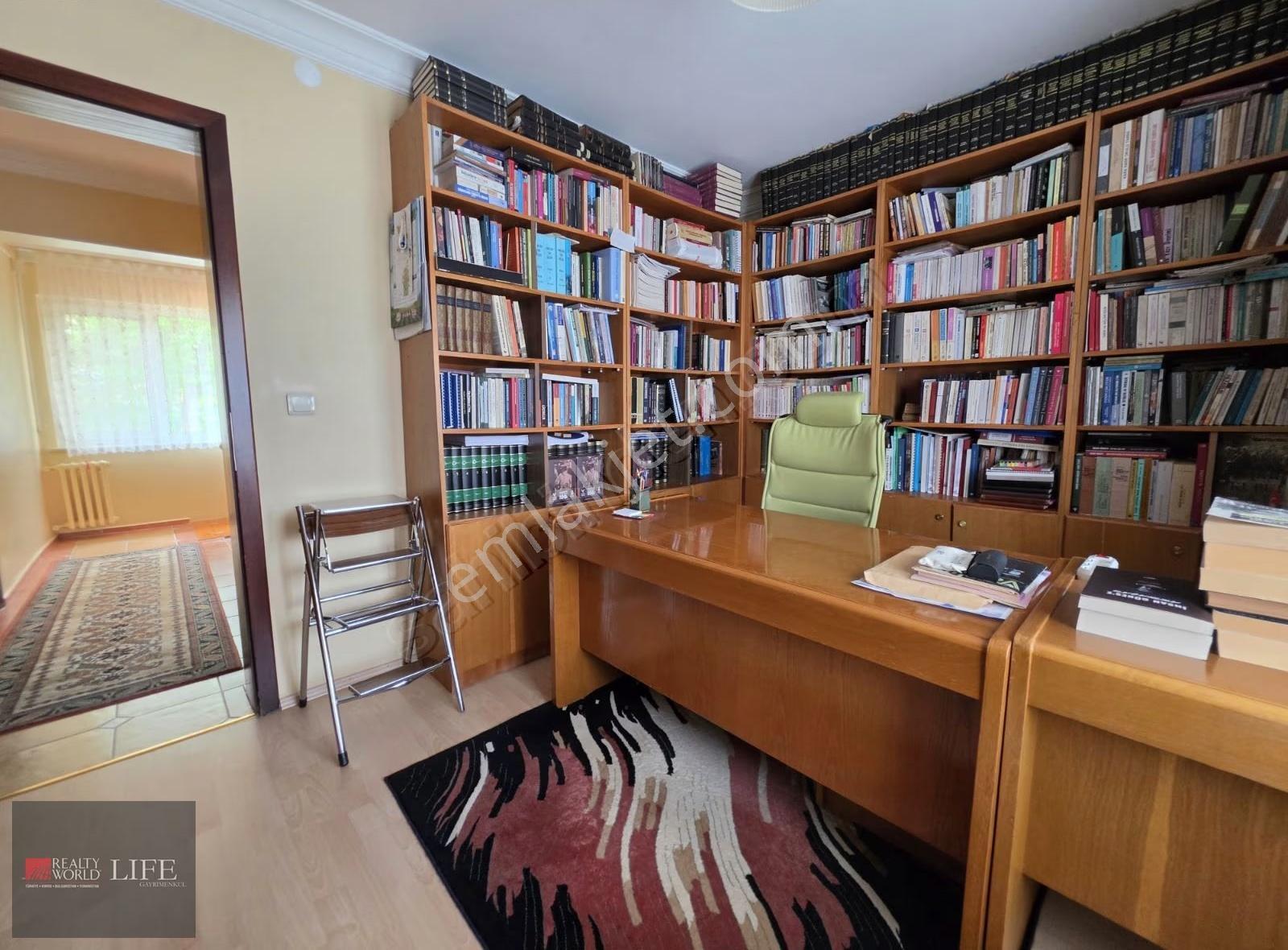 Rw Lıfe// Üniversite Evlerinde Satılık 3+1 300m2 Villa - Görsel 26