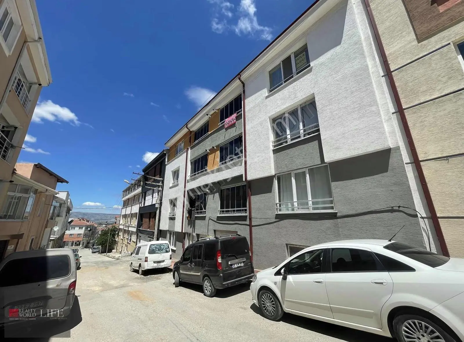 Rw Lıfe//emek Mh. Dilek Cd.albayrak Blv.yakını Satılık 2+1 Daire