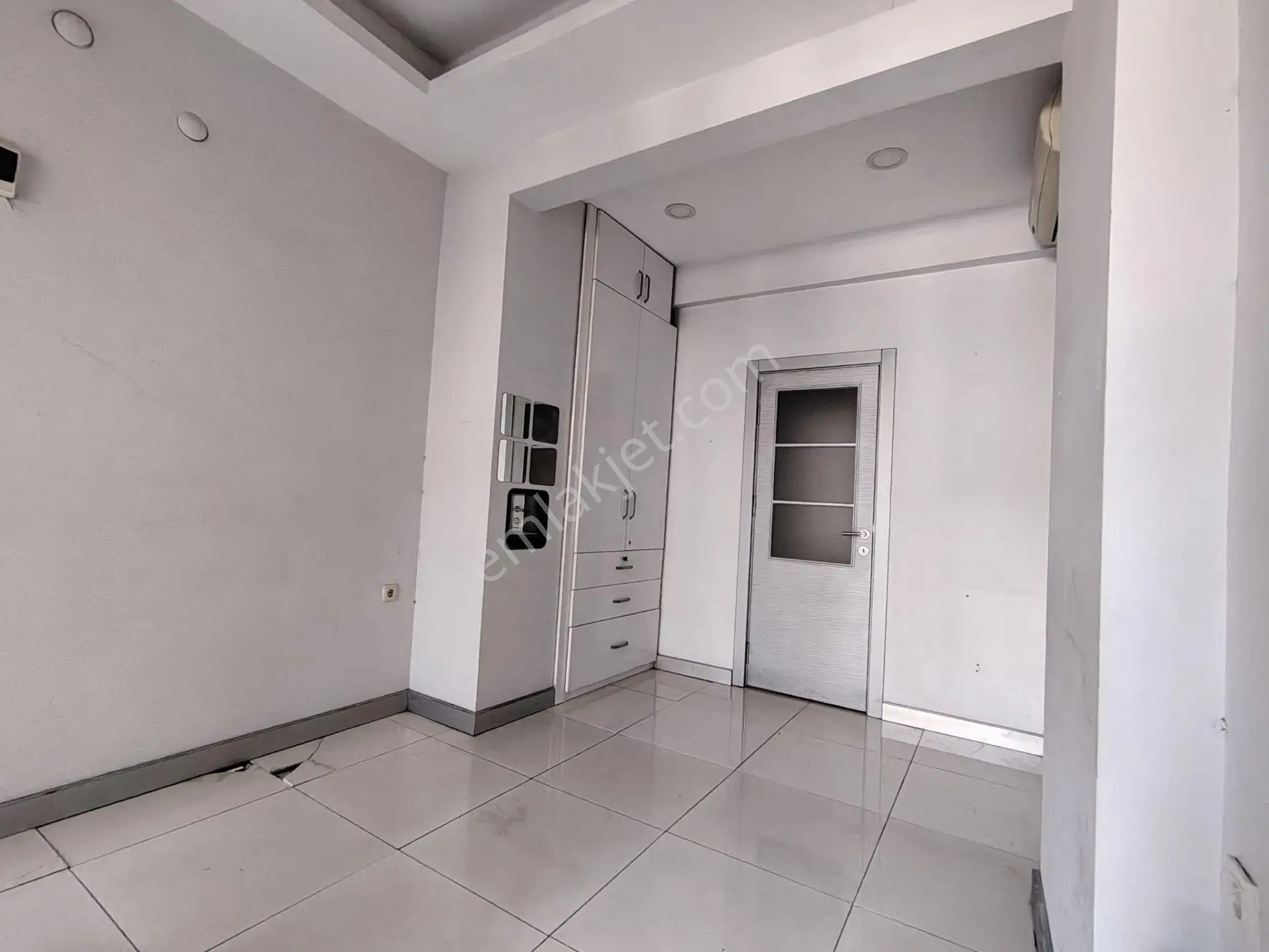 Ayrancı Mahallesi’nde Kiralık 25 M² Bakımlı Dükkan - Görsel 5