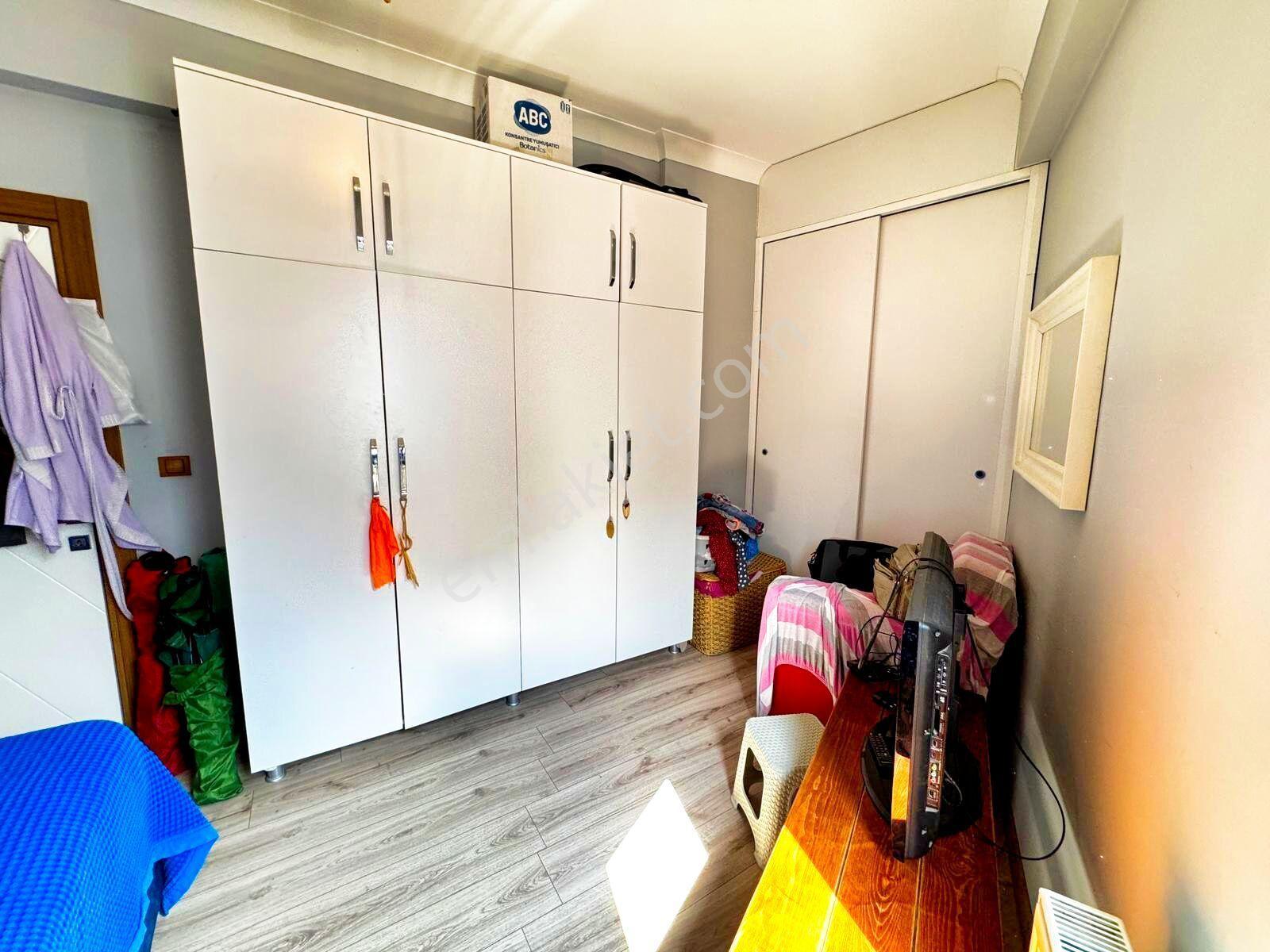Aktiften Akçay Merkezde Satılık Şık Ve Mimari Tasarımlı Geniş 1+1 Daire - Görsel 24