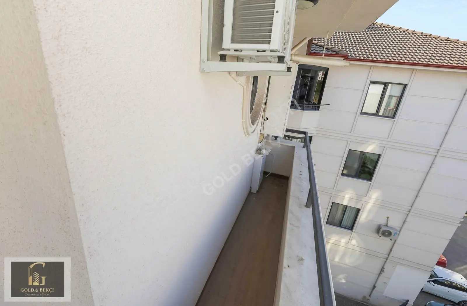 Karaköy Fatih Cami Yanında 1+1 Satılık Daire - Görsel 2