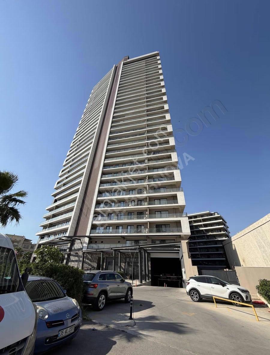 Prestijli Projede 367 M² Kullanım Alanına Sahip Kiralık Dükkân