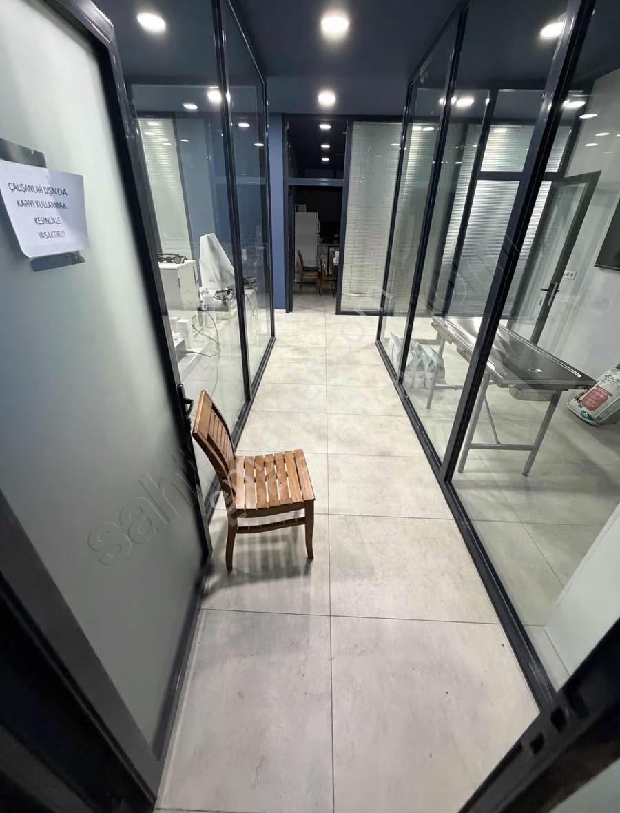 Prestijli Projede 367 M² Kullanım Alanına Sahip Kiralık Dükkân - Görsel 5