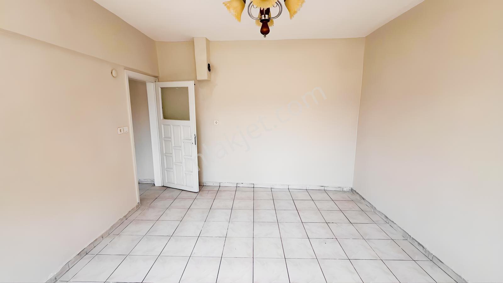Hastane Cad. Üzerinde Kiralık 2+1 Daire - Görsel 14