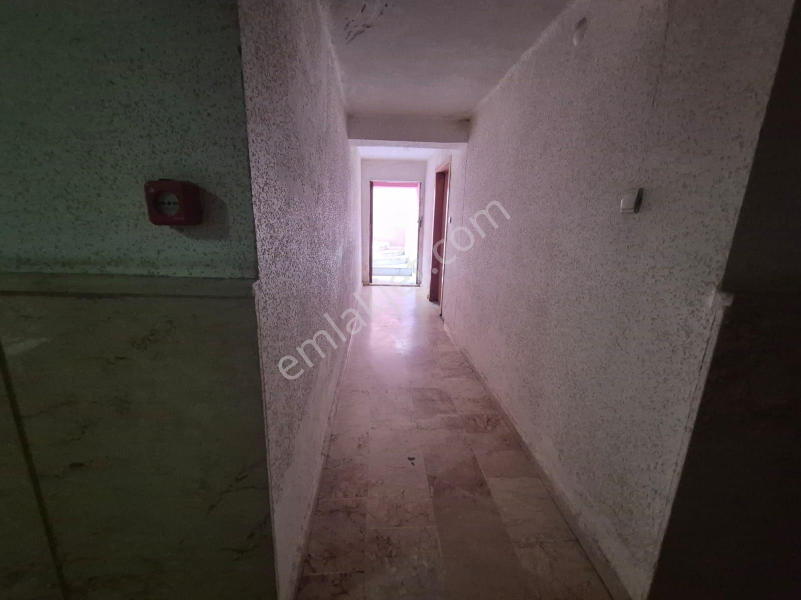 Çaldıran Mah. 3+1 Bağımsız Full Yapılı İskanlı Kök Tapulu Bahçe Katı - Görsel 18
