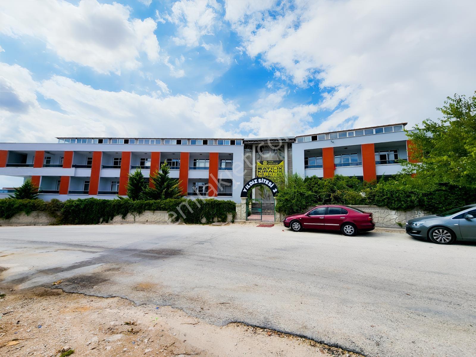 Yüksel Şahinden Yazırda Tramvaya Yakın Yatay Eşyalı 1+1 Kiralık - Görsel 10