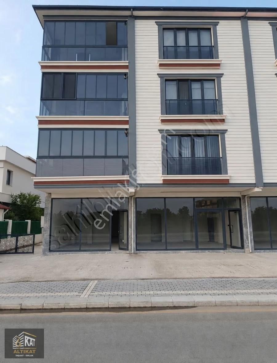 Yeşilırmak Cad. Üzerinde Sıfır Dükkan