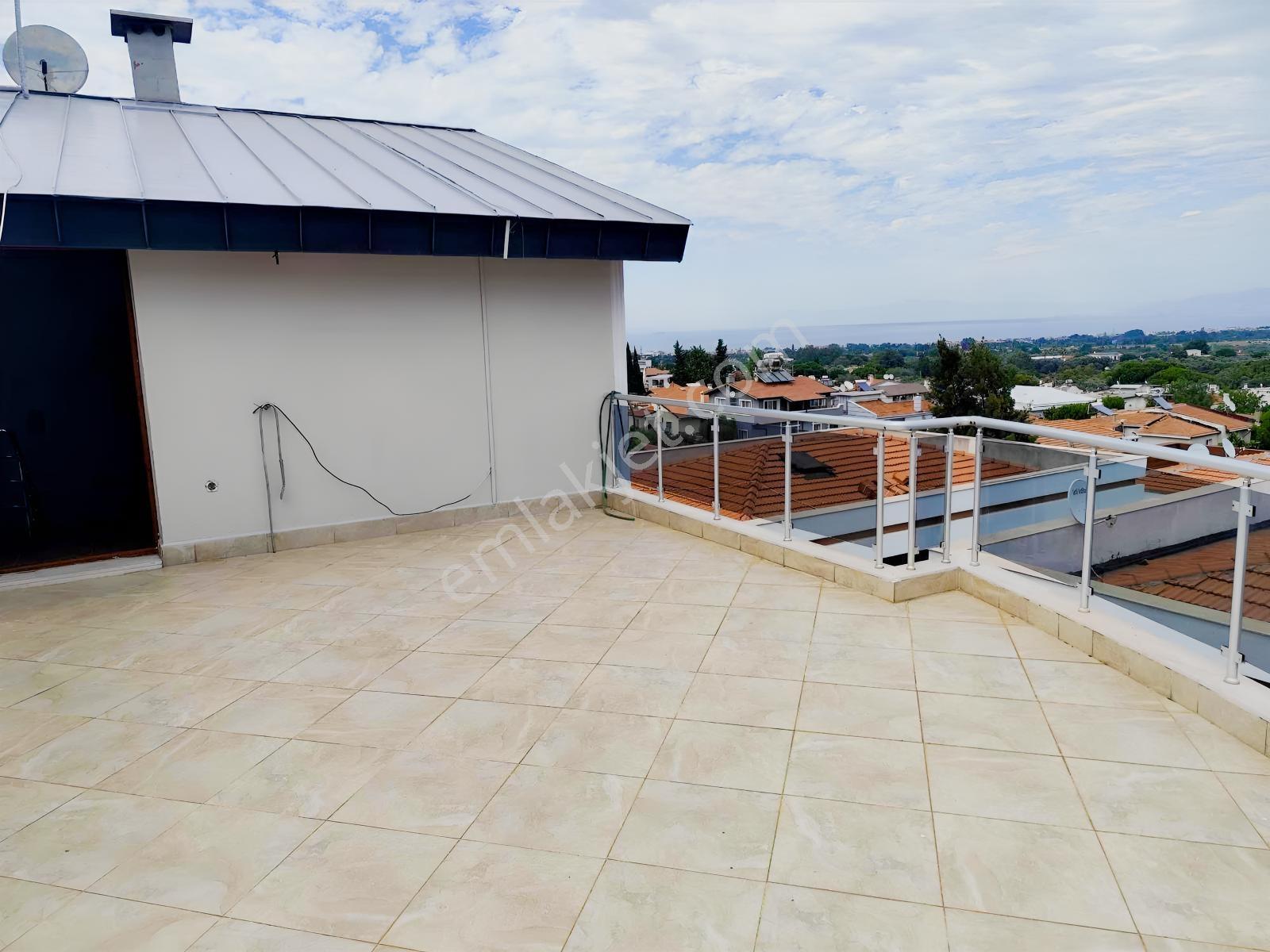 Güzelbahçede 5+1 Kiralık Villa - Görsel 11
