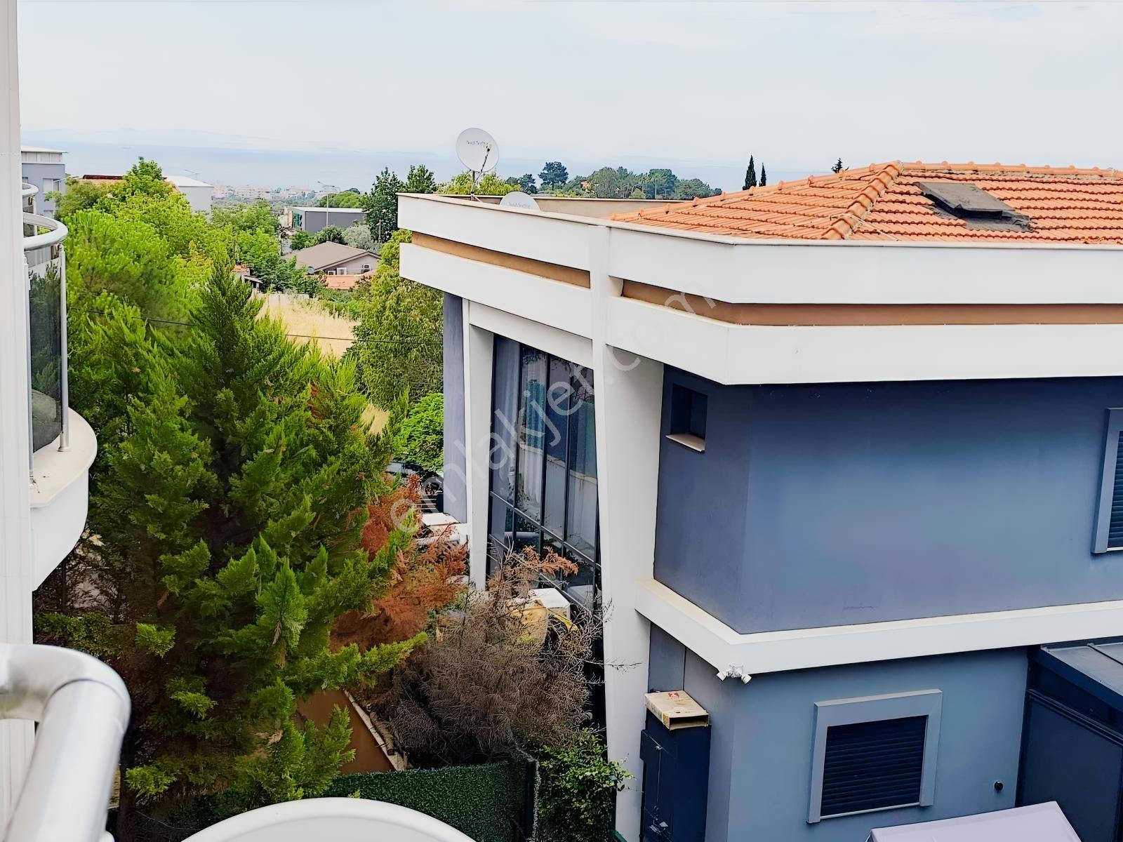 Güzelbahçede 5+1 Kiralık Villa - Görsel 6