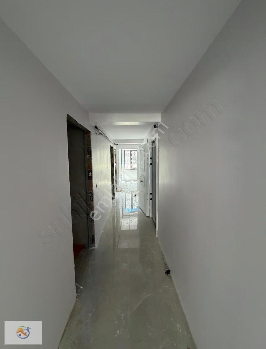 Yeşiltepede Bulvar Caddesine Yakın Satılık Kullanışlı 2+1 Daire - Görsel 2
