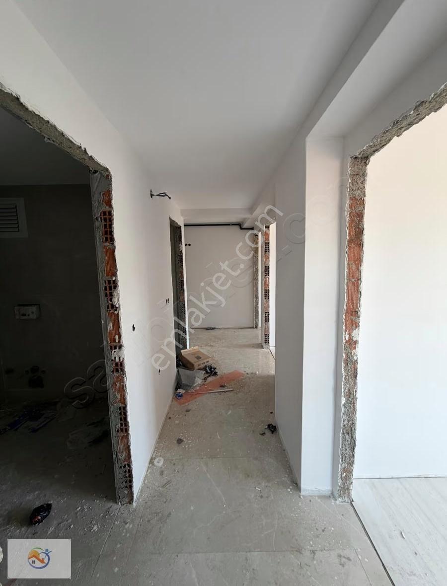 Yeşiltepede Bulvar Caddesine Yakın Satılık Kullanışlı 3+1 Daire - Görsel 17