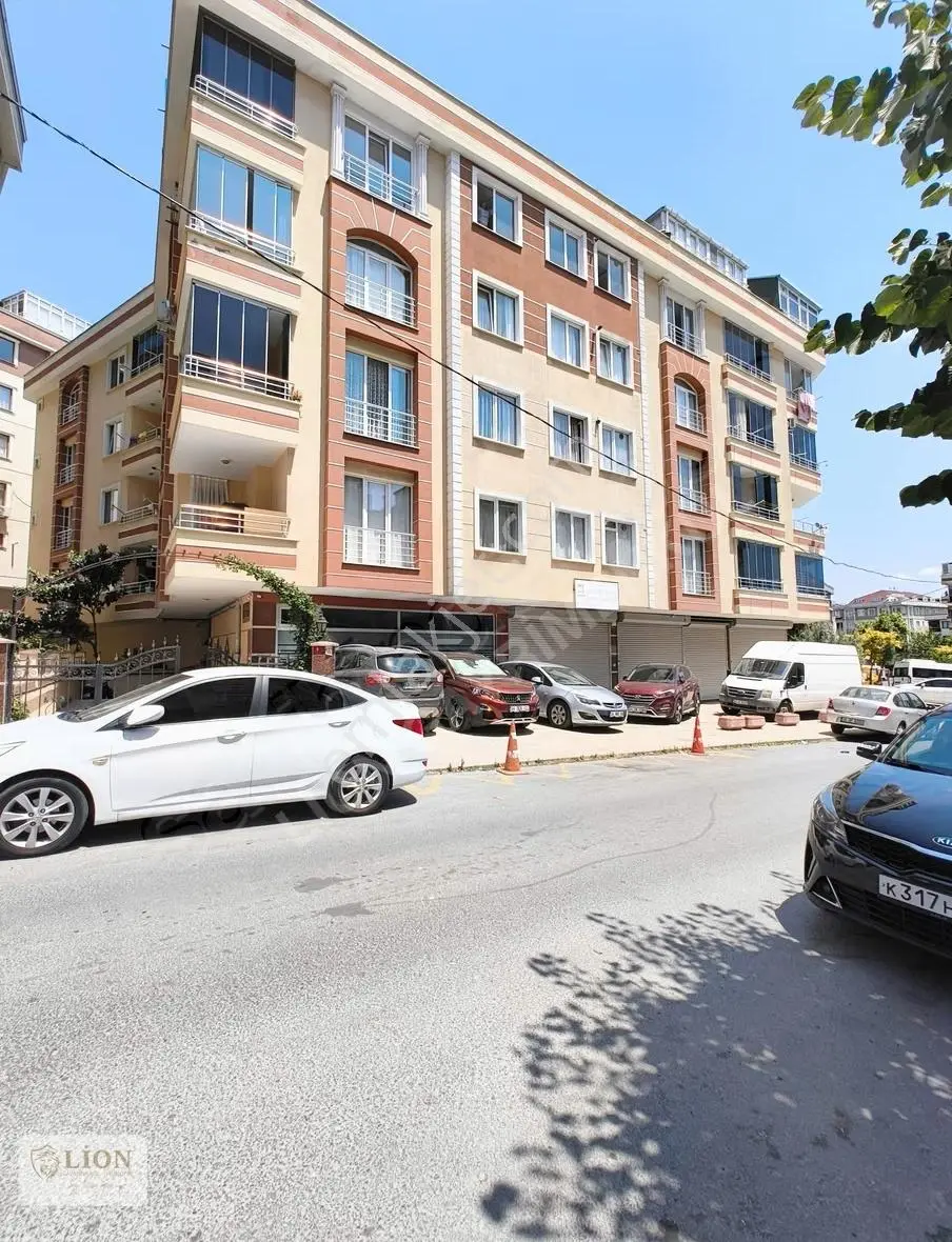 Beylikdüzü Kavaklı Merkezde Satılık 6+2 Dubleks