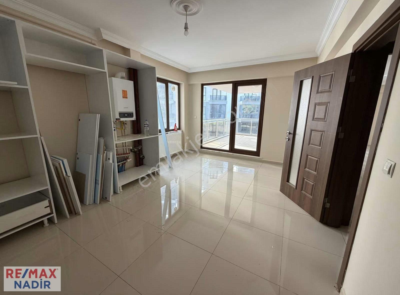 Gedikkayada Site İçi Geniş Ferah 3+1 Daire Satılık Daire - Görsel 25