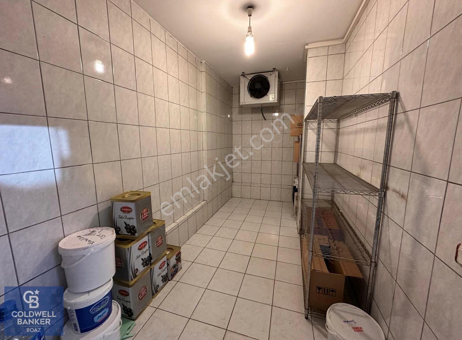 İçerenköy'de 230 M2 Devren Kiralık Şarküteri Depo+ofis+mağaza - Görsel 8