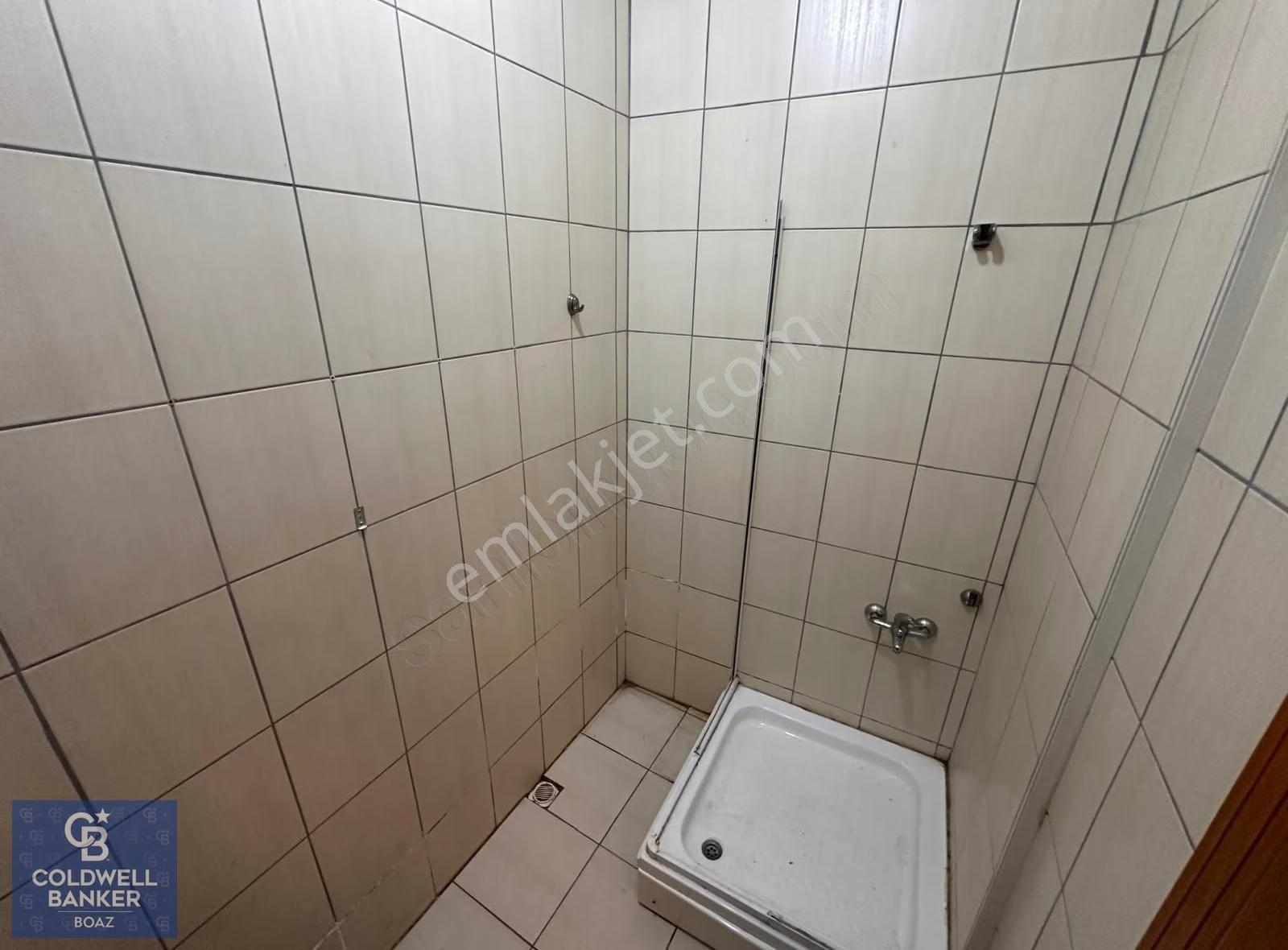 İçerenköy'de 230 M2 Devren Kiralık Şarküteri Depo+ofis+mağaza - Görsel 19