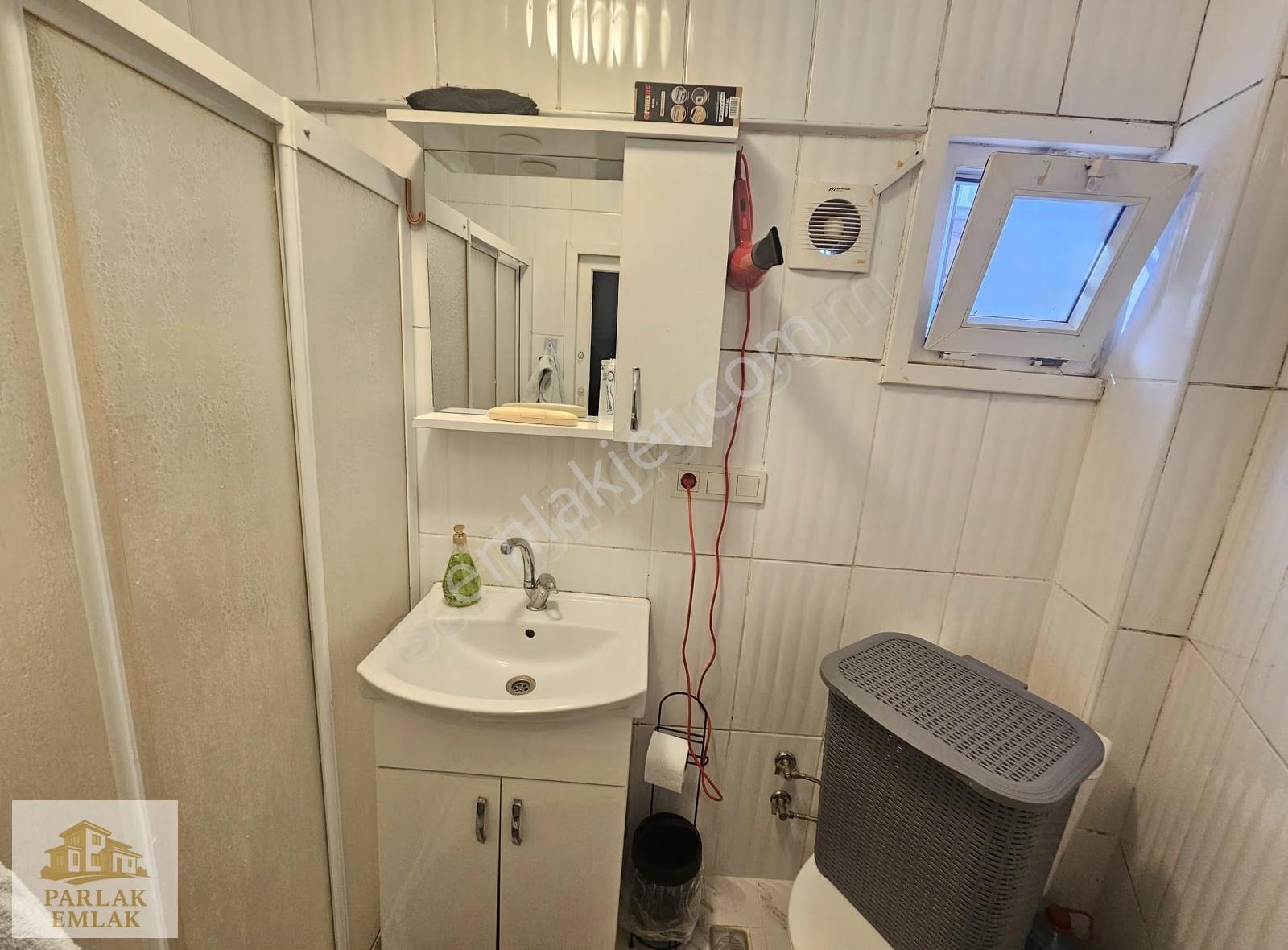 Parlak'tan Üsküdarda Merkezi Lokasyonda Eşyalı 1+1 Kiralık Daire - Görsel 8