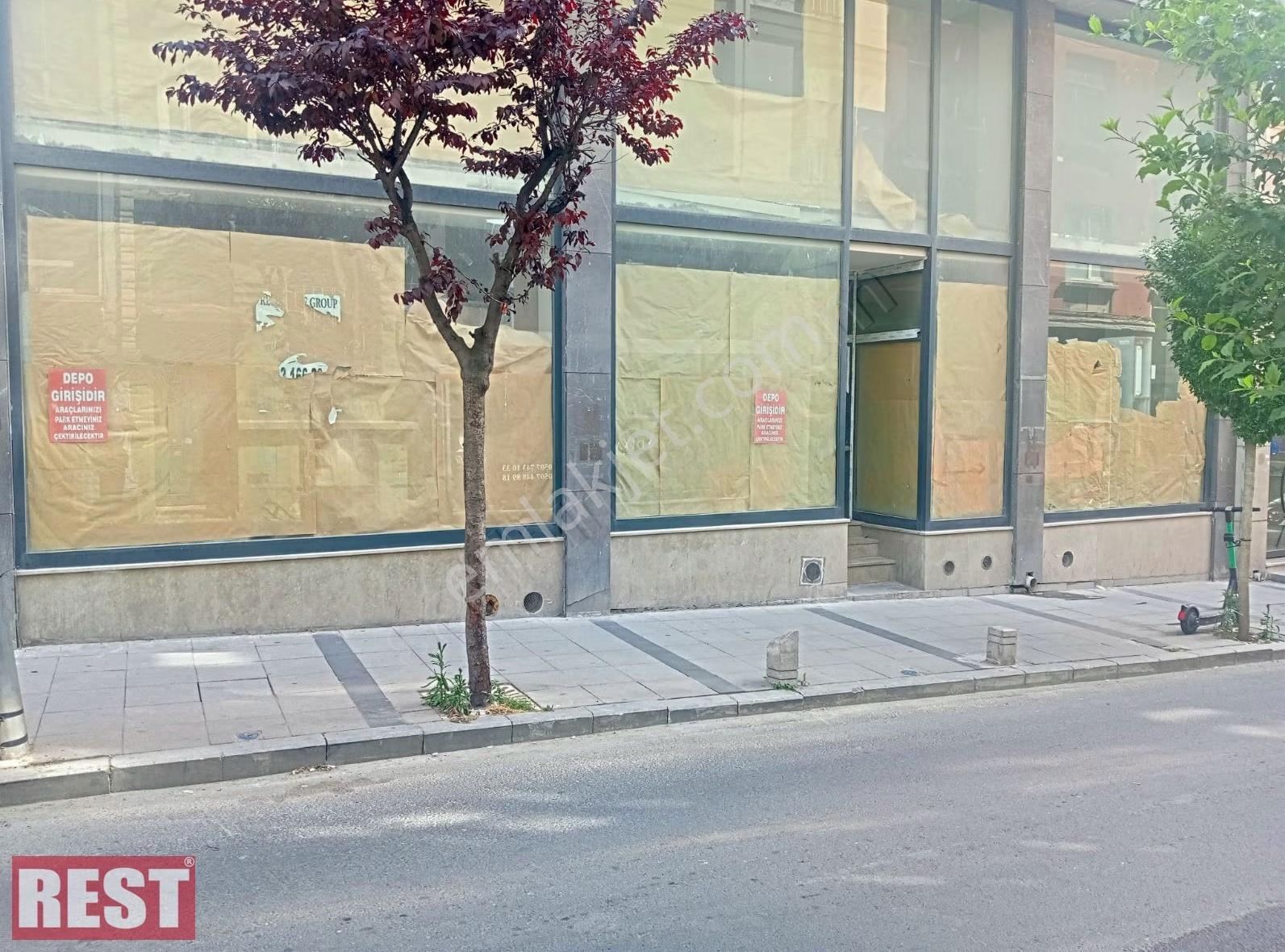 Caddeye Yakın Çift Cepeli Kiralık Dükkan - Görsel 9