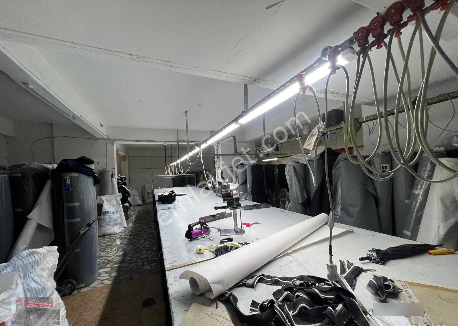 İstanbul Esenler Fatih Mahallesinde Kiralık Dükkan